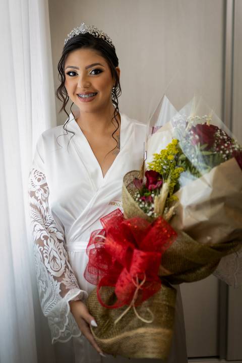 pre-wedding-casamento-ensaio-igreja-cerimonia-noiva-daniel-custodio-fotografias-de-casamento-uberlandia-fotografo-cerimonial-por-do-sol-vestido-terno-atelie-buque-buffet-chacara-banda-uberlandia-minas-gerais-goias-aragauri-brasil-chacara-pista-de dança-'