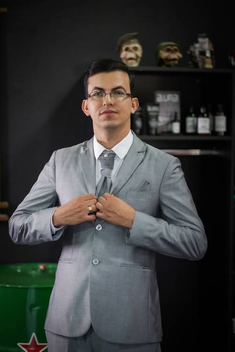 pre-wedding-casamento-ensaio-igreja-cerimonia-noiva-daniel-custodio-fotografias-de-casamento-uberlandia-fotografo-cerimonial-por-do-sol-vestido-terno-atelie-buque-buffet-chacara-banda-uberlandia-minas-gerais-goias-aragauri-brasil-chacara-pista-de dança-'