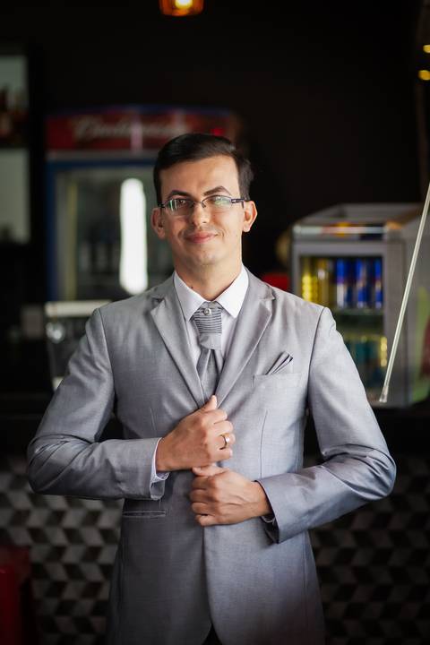 pre-wedding-casamento-ensaio-igreja-cerimonia-noiva-daniel-custodio-fotografias-de-casamento-uberlandia-fotografo-cerimonial-por-do-sol-vestido-terno-atelie-buque-buffet-chacara-banda-uberlandia-minas-gerais-goias-aragauri-brasil-chacara-pista-de dança-'