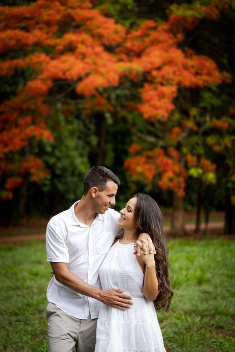 pre-wedding-ensaio-casar-casamento-foto-fotografo-noiva-vestido-buque-make-pistadedança-cerimonia-cerimonial-ternoparanoivo-madrinha-padrinho-daminha-aliança-cartorio-civil-buffet-dj-igreja-padre-chacara-pordosol-bandaparacasamento-danielcustodiofotografo'