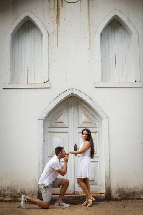 pre-wedding-ensaio-casar-casamento-foto-fotografo-noiva-vestido-buque-make-pistadedança-cerimonia-cerimonial-ternoparanoivo-madrinha-padrinho-daminha-aliança-cartorio-civil-buffet-dj-igreja-padre-chacara-pordosol-bandaparacasamento-danielcustodiofotografo'