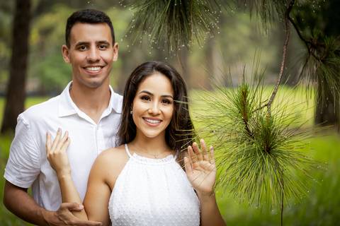 pre-wedding-ensaio-casar-casamento-foto-fotografo-noiva-vestido-buque-make-pistadedança-cerimonia-cerimonial-ternoparanoivo-madrinha-padrinho-daminha-aliança-cartorio-civil-buffet-dj-igreja-padre-chacara-pordosol-bandaparacasamento-danielcustodiofotografo'