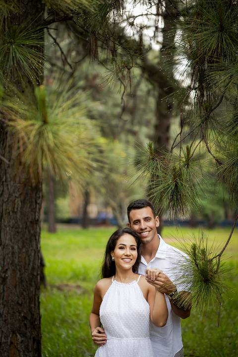 pre-wedding-ensaio-casar-casamento-foto-fotografo-noiva-vestido-buque-make-pistadedança-cerimonia-cerimonial-ternoparanoivo-madrinha-padrinho-daminha-aliança-cartorio-civil-buffet-dj-igreja-padre-chacara-pordosol-bandaparacasamento-danielcustodiofotografo'