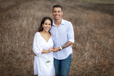 pre-wedding-ensaio-casar-casamento-foto-fotografo-noiva-vestido-buque-make-pistadedança-cerimonia-cerimonial-ternoparanoivo-madrinha-padrinho-daminha-aliança-cartorio-civil-buffet-dj-igreja-padre-chacara-pordosol-bandaparacasamento-danielcustodiofotografo'