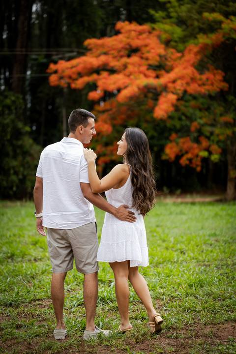 pre-wedding-ensaio-casar-casamento-foto-fotografo-noiva-vestido-buque-make-pistadedança-cerimonia-cerimonial-ternoparanoivo-madrinha-padrinho-daminha-aliança-cartorio-civil-buffet-dj-igreja-padre-chacara-pordosol-bandaparacasamento-danielcustodiofotografo'