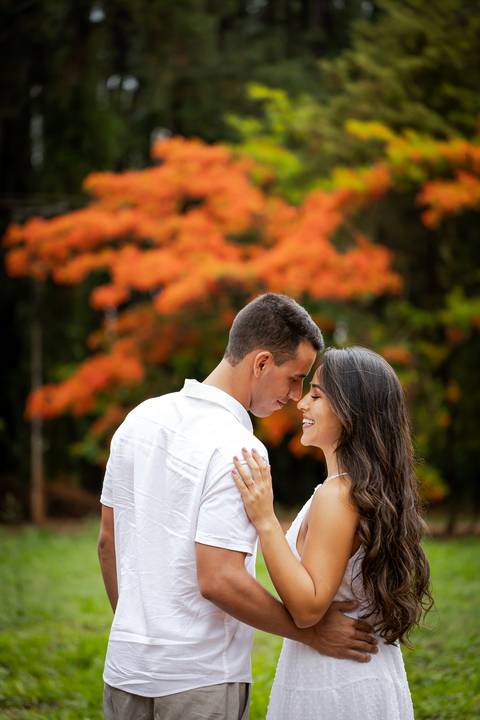 pre-wedding-ensaio-casar-casamento-foto-fotografo-noiva-vestido-buque-make-pistadedança-cerimonia-cerimonial-ternoparanoivo-madrinha-padrinho-daminha-aliança-cartorio-civil-buffet-dj-igreja-padre-chacara-pordosol-bandaparacasamento-danielcustodiofotografo'