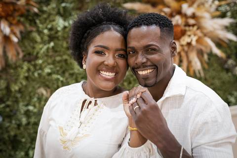 casamento-casar-cerimonia-civil-cartorio-noiva-noivo-certidão-maquiagem-make-pai-mãe-padrinha-padrinho-aliança-foto-fotografo-fotografias-buque-uberlandia-minas-gerais-recepção-cerimonial-fotos-ensaio-pre-wedding-love-vestido-terno-atelie-daniel-custodio'