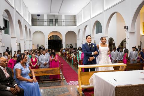 pre-wedding-casamento-ensaio-noiva-noivo-vestido-terno-make-maquiagem-civil-buque-cerimonia-cerimonial-foto-fotografo-retrato-igreja-madrinha-padrinho-dj-buffet-daniel-custodio-uberlandia-minas-gerais-por-do-sol-amor-aliança-fotos-anel-noivado-chacara-lov'