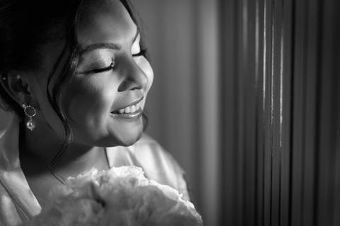 pre-wedding-casamento-ensaio-noiva-noivo-vestido-terno-make-maquiagem-civil-buque-cerimonia-cerimonial-foto-fotografo-retrato-igreja-madrinha-padrinho-dj-buffet-daniel-custodio-uberlandia-minas-gerais-por-do-sol-amor-aliança-fotos-anel-noivado-chacara-lov'