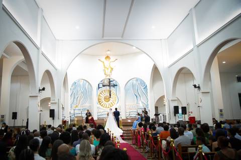 pre-wedding-casamento-ensaio-noiva-noivo-vestido-terno-make-maquiagem-civil-buque-cerimonia-cerimonial-foto-fotografo-retrato-igreja-madrinha-padrinho-dj-buffet-daniel-custodio-uberlandia-minas-gerais-por-do-sol-amor-aliança-fotos-anel-noivado-chacara-lov'
