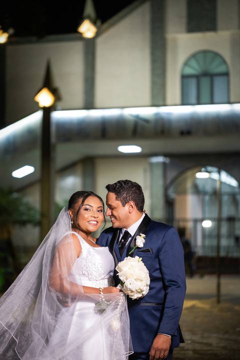 pre-wedding-casamento-ensaio-noiva-noivo-vestido-terno-make-maquiagem-civil-buque-cerimonia-cerimonial-foto-fotografo-retrato-igreja-madrinha-padrinho-dj-buffet-daniel-custodio-uberlandia-minas-gerais-por-do-sol-amor-aliança-fotos-anel-noivado-chacara-lov'