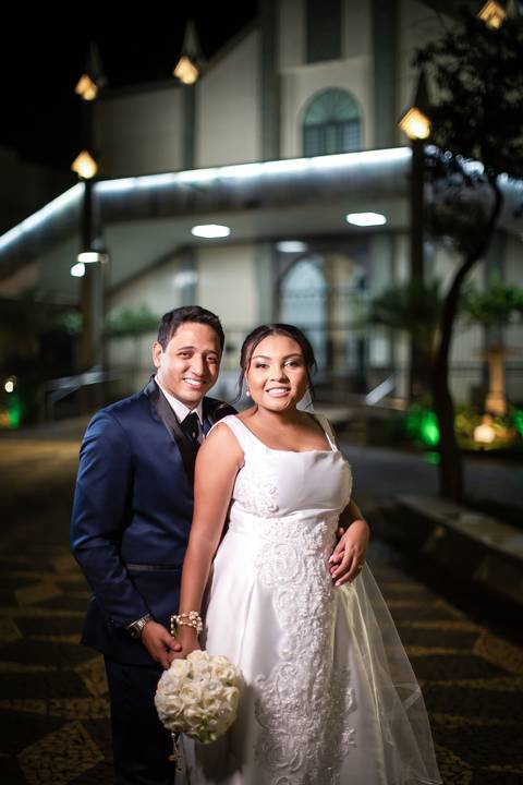pre-wedding-casamento-ensaio-noiva-noivo-vestido-terno-make-maquiagem-civil-buque-cerimonia-cerimonial-foto-fotografo-retrato-igreja-madrinha-padrinho-dj-buffet-daniel-custodio-uberlandia-minas-gerais-por-do-sol-amor-aliança-fotos-anel-noivado-chacara-lov'