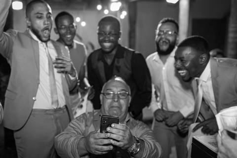 pre-wedding-casamento-ensaio-noiva-noivo-vestido-terno-make-maquiagem-civil-buque-cerimonia-cerimonial-foto-fotografo-retrato-igreja-madrinha-padrinho-dj-buffet-daniel-custodio-uberlandia-minas-gerais-por-do-sol-amor-aliança-fotos-anel-noivado-chacara-lov'