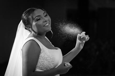 pre-wedding-casamento-ensaio-noiva-noivo-vestido-terno-make-maquiagem-civil-buque-cerimonia-cerimonial-foto-fotografo-retrato-igreja-madrinha-padrinho-dj-buffet-daniel-custodio-uberlandia-minas-gerais-por-do-sol-amor-aliança-fotos-anel-noivado-chacara-lov'