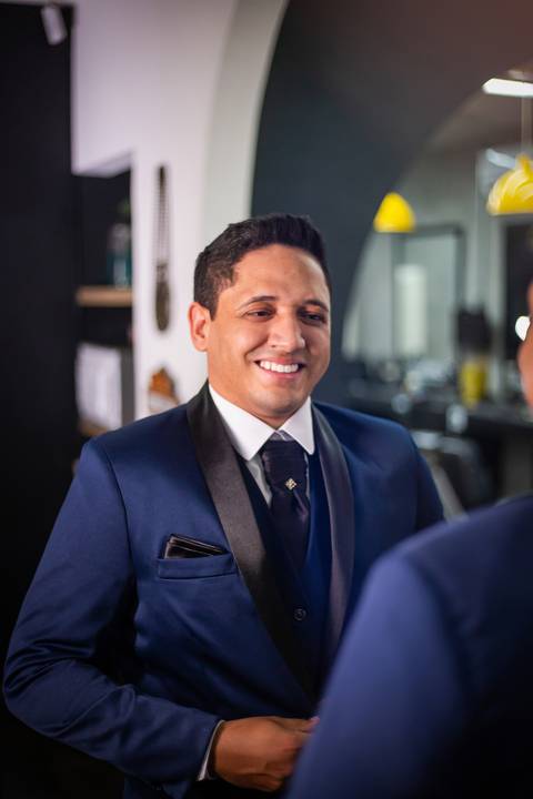 pre-wedding-casamento-ensaio-noiva-noivo-vestido-terno-make-maquiagem-civil-buque-cerimonia-cerimonial-foto-fotografo-retrato-igreja-madrinha-padrinho-dj-buffet-daniel-custodio-uberlandia-minas-gerais-por-do-sol-amor-aliança-fotos-anel-noivado-chacara-lov'