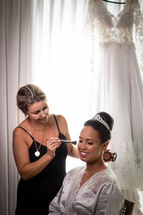 pre-wedding-casamento-ensaio-noiva-noivo-vestido-terno-make-maquiagem-civil-buque-cerimonia-cerimonial-foto-fotografo-retrato-igreja-madrinha-padrinho-dj-buffet-daniel-custodio-uberlandia-minas-gerais-por-do-sol-amor-aliança-fotos-anel-noivado-chacara-lov'