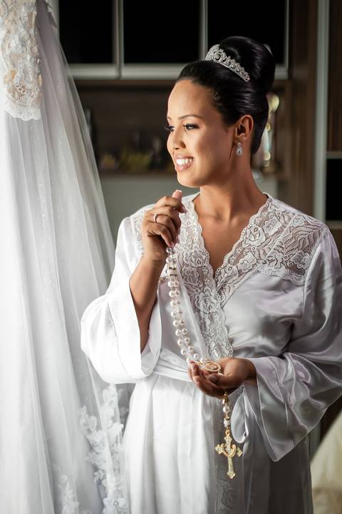 pre-wedding-casamento-ensaio-noiva-noivo-vestido-terno-make-maquiagem-civil-buque-cerimonia-cerimonial-foto-fotografo-retrato-igreja-madrinha-padrinho-dj-buffet-daniel-custodio-uberlandia-minas-gerais-por-do-sol-amor-aliança-fotos-anel-noivado-chacara-lov'