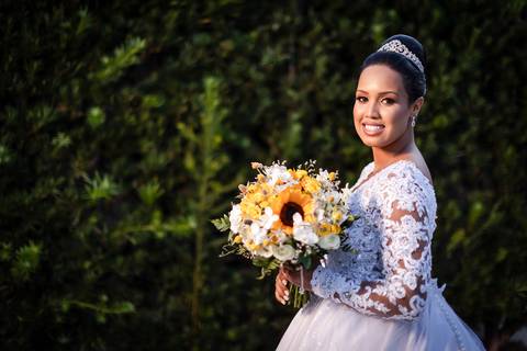 pre-wedding-casamento-ensaio-noiva-noivo-vestido-terno-make-maquiagem-civil-buque-cerimonia-cerimonial-foto-fotografo-retrato-igreja-madrinha-padrinho-dj-buffet-daniel-custodio-uberlandia-minas-gerais-por-do-sol-amor-aliança-fotos-anel-noivado-chacara-lov'