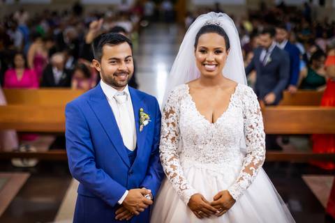 pre-wedding-casamento-ensaio-noiva-noivo-vestido-terno-make-maquiagem-civil-buque-cerimonia-cerimonial-foto-fotografo-retrato-igreja-madrinha-padrinho-dj-buffet-daniel-custodio-uberlandia-minas-gerais-por-do-sol-amor-aliança-fotos-anel-noivado-chacara-lov'