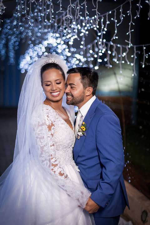 pre-wedding-casamento-ensaio-noiva-noivo-vestido-terno-make-maquiagem-civil-buque-cerimonia-cerimonial-foto-fotografo-retrato-igreja-madrinha-padrinho-dj-buffet-daniel-custodio-uberlandia-minas-gerais-por-do-sol-amor-aliança-fotos-anel-noivado-chacara-lov'