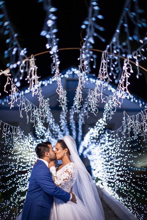 pre-wedding-casamento-ensaio-noiva-noivo-vestido-terno-make-maquiagem-civil-buque-cerimonia-cerimonial-foto-fotografo-retrato-igreja-madrinha-padrinho-dj-buffet-daniel-custodio-uberlandia-minas-gerais-por-do-sol-amor-aliança-fotos-anel-noivado-chacara-lov'