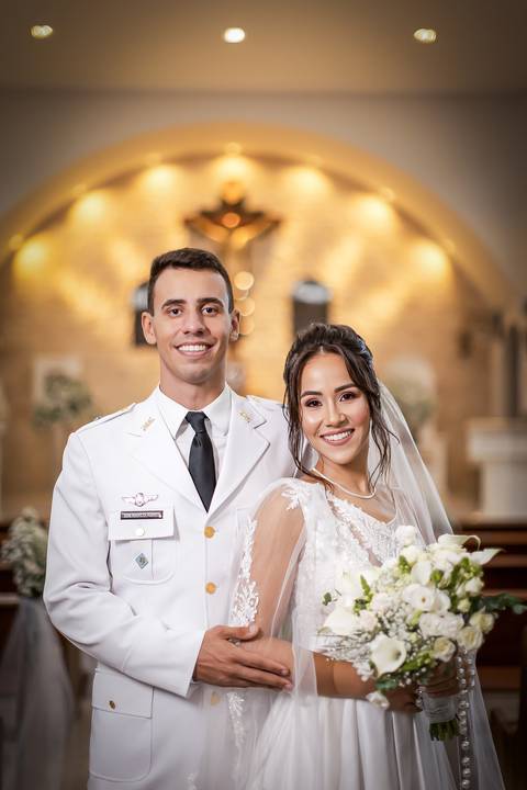 pre-wedding-casamento-ensaio-noiva-noivo-vestido-terno-make-maquiagem-civil-buque-cerimonia-cerimonial-foto-fotografo-retrato-igreja-madrinha-padrinho-dj-buffet-daniel-custodio-uberlandia-minas-gerais-por-do-sol-amor-aliança-fotos-anel-noivado-chacara-lov'