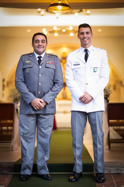 pre-wedding-casamento-ensaio-noiva-noivo-vestido-terno-make-maquiagem-civil-buque-cerimonia-cerimonial-foto-fotografo-retrato-igreja-madrinha-padrinho-dj-buffet-daniel-custodio-uberlandia-minas-gerais-por-do-sol-amor-aliança-fotos-anel-noivado-chacara-lov'