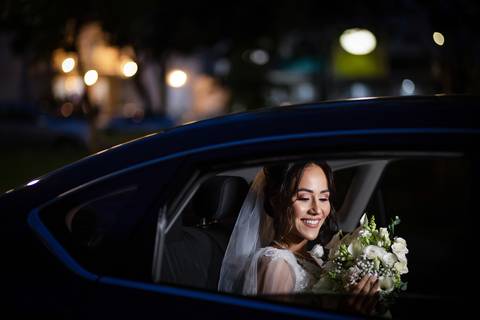 pre-wedding-casamento-ensaio-noiva-noivo-vestido-terno-make-maquiagem-civil-buque-cerimonia-cerimonial-foto-fotografo-retrato-igreja-madrinha-padrinho-dj-buffet-daniel-custodio-uberlandia-minas-gerais-por-do-sol-amor-aliança-fotos-anel-noivado-chacara-lov'