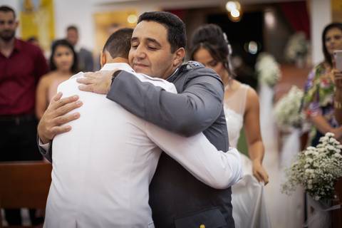 pre-wedding-casamento-ensaio-noiva-noivo-vestido-terno-make-maquiagem-civil-buque-cerimonia-cerimonial-foto-fotografo-retrato-igreja-madrinha-padrinho-dj-buffet-daniel-custodio-uberlandia-minas-gerais-por-do-sol-amor-aliança-fotos-anel-noivado-chacara-lov'