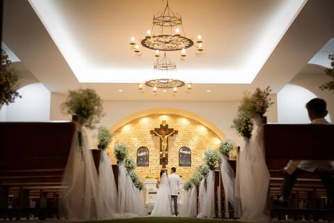 pre-wedding-casamento-ensaio-noiva-noivo-vestido-terno-make-maquiagem-civil-buque-cerimonia-cerimonial-foto-fotografo-retrato-igreja-madrinha-padrinho-dj-buffet-daniel-custodio-uberlandia-minas-gerais-por-do-sol-amor-aliança-fotos-anel-noivado-chacara-lov'