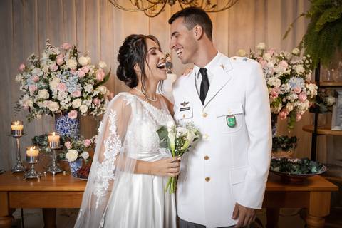 pre-wedding-casamento-ensaio-noiva-noivo-vestido-terno-make-maquiagem-civil-buque-cerimonia-cerimonial-foto-fotografo-retrato-igreja-madrinha-padrinho-dj-buffet-daniel-custodio-uberlandia-minas-gerais-por-do-sol-amor-aliança-fotos-anel-noivado-chacara-lov'