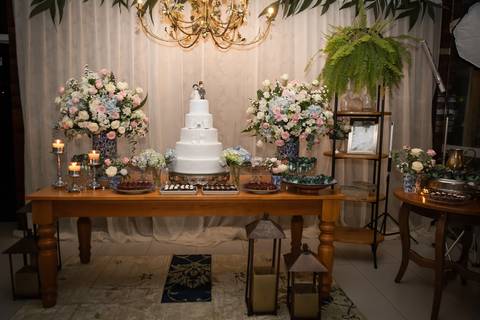 pre-wedding-casamento-ensaio-noiva-noivo-vestido-terno-make-maquiagem-civil-buque-cerimonia-cerimonial-foto-fotografo-retrato-igreja-madrinha-padrinho-dj-buffet-daniel-custodio-uberlandia-minas-gerais-por-do-sol-amor-aliança-fotos-anel-noivado-chacara-lov'