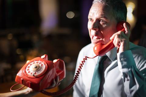 pre-wedding-casamento-ensaio-noiva-noivo-vestido-terno-make-maquiagem-civil-buque-cerimonia-cerimonial-foto-fotografo-retrato-igreja-madrinha-padrinho-dj-buffet-daniel-custodio-uberlandia-minas-gerais-por-do-sol-amor-aliança-fotos-anel-noivado-chacara-lov'