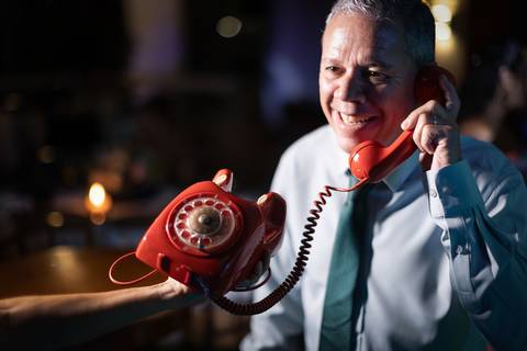 pre-wedding-casamento-ensaio-noiva-noivo-vestido-terno-make-maquiagem-civil-buque-cerimonia-cerimonial-foto-fotografo-retrato-igreja-madrinha-padrinho-dj-buffet-daniel-custodio-uberlandia-minas-gerais-por-do-sol-amor-aliança-fotos-anel-noivado-chacara-lov'