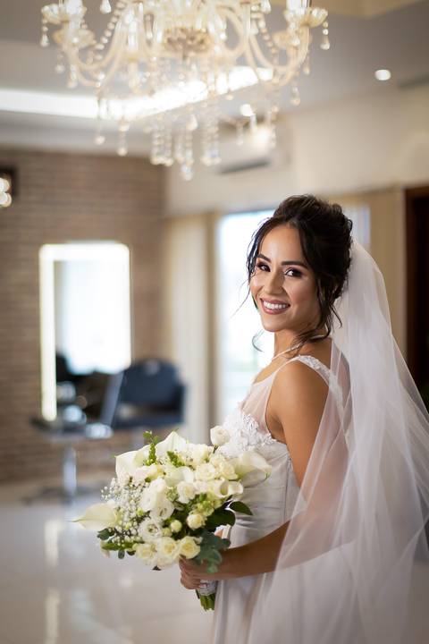 pre-wedding-casamento-ensaio-noiva-noivo-vestido-terno-make-maquiagem-civil-buque-cerimonia-cerimonial-foto-fotografo-retrato-igreja-madrinha-padrinho-dj-buffet-daniel-custodio-uberlandia-minas-gerais-por-do-sol-amor-aliança-fotos-anel-noivado-chacara-lov'