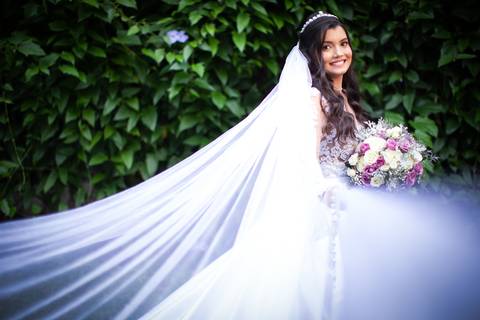 casamento-noivo-make-barbearia-noiva-love-atelie-vestido-terno-maquiagem-casamento-blidado-buque-padrinho-madrinha-fotos-fotografias-retrato-igreja-festa-recepção-daniel-custodio-amor-love-dança-pre-wedding-dj-buffet-cerimonial-filmagem-pista-dança-love'