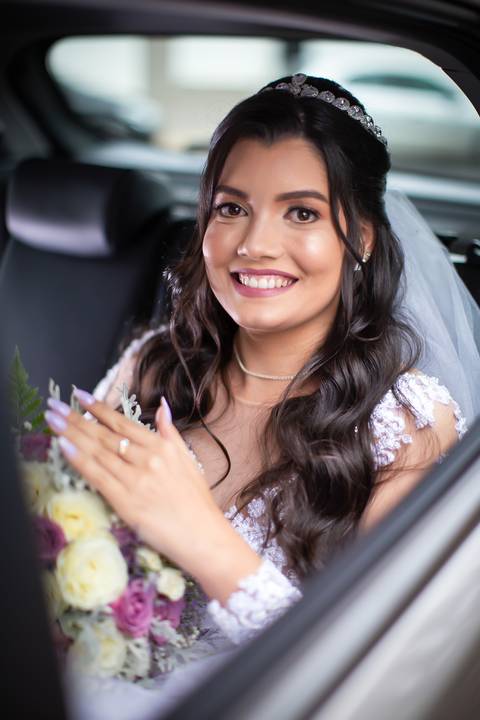 casamento-noivo-make-barbearia-noiva-love-atelie-vestido-terno-maquiagem-casamento-blidado-buque-padrinho-madrinha-fotos-fotografias-retrato-igreja-festa-recepção-daniel-custodio-amor-love-dança-pre-wedding-dj-buffet-cerimonial-filmagem-pista-dança-love'