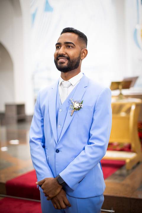 casamento-noivo-make-barbearia-noiva-love-atelie-vestido-terno-maquiagem-casamento-blidado-buque-padrinho-madrinha-fotos-fotografias-retrato-igreja-festa-recepção-daniel-custodio-amor-love-dança-pre-wedding-dj-buffet-cerimonial-filmagem-pista-dança-love'