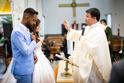 casamento-noivo-make-barbearia-noiva-love-atelie-vestido-terno-maquiagem-casamento-blidado-buque-padrinho-madrinha-fotos-fotografias-retrato-igreja-festa-recepção-daniel-custodio-amor-love-dança-pre-wedding-dj-buffet-cerimonial-filmagem-pista-dança-love'