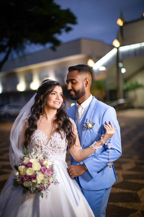 casamento-noivo-make-barbearia-noiva-love-atelie-vestido-terno-maquiagem-casamento-blidado-buque-padrinho-madrinha-fotos-fotografias-retrato-igreja-festa-recepção-daniel-custodio-amor-love-dança-pre-wedding-dj-buffet-cerimonial-filmagem-pista-dança-love'