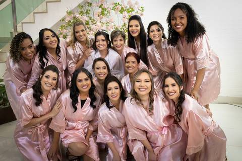 casamento-noivo-make-barbearia-noiva-love-atelie-vestido-terno-maquiagem-casamento-blidado-buque-padrinho-madrinha-fotos-fotografias-retrato-igreja-festa-recepção-daniel-custodio-amor-love-dança-pre-wedding-dj-buffet-cerimonial-filmagem-pista-dança-love'