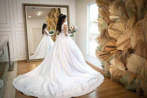 casamento-noivo-make-barbearia-noiva-love-atelie-vestido-terno-maquiagem-casamento-blidado-buque-padrinho-madrinha-fotos-fotografias-retrato-igreja-festa-recepção-daniel-custodio-amor-love-dança-pre-wedding-dj-buffet-cerimonial-filmagem-pista-dança-love'