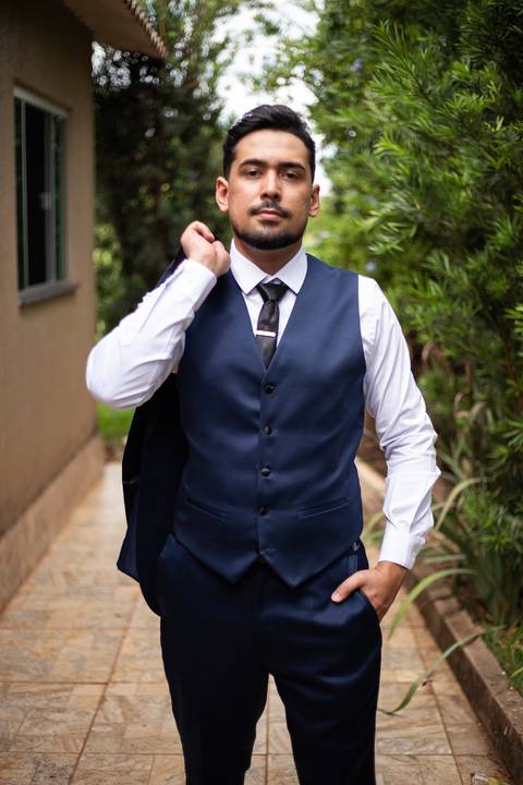 casamento-casar-noiva-noivo-vestido-make-maquiagem-cabelo-atelie-buque-padrinha-padrinho-espaço-studio-mãe-avó-foto-fotografias-retrato-fotografo-daniel-custodio-uberlandia-minas-gerais-amor-barbeiro-choffer-banda-buffet-cerimonial-chacara-padre-igreja-oi'