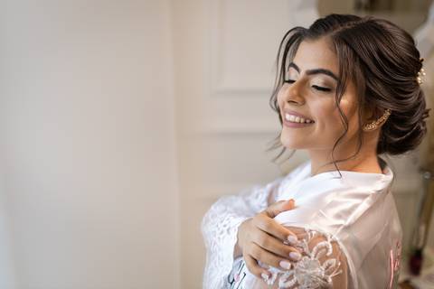 casamento-casar-noiva-noivo-vestido-make-maquiagem-cabelo-atelie-buque-padrinha-padrinho-espaço-studio-mãe-avó-foto-fotografias-retrato-fotografo-daniel-custodio-uberlandia-minas-gerais-amor-barbeiro-choffer-banda-buffet-cerimonial-chacara-padre-igreja-oi'