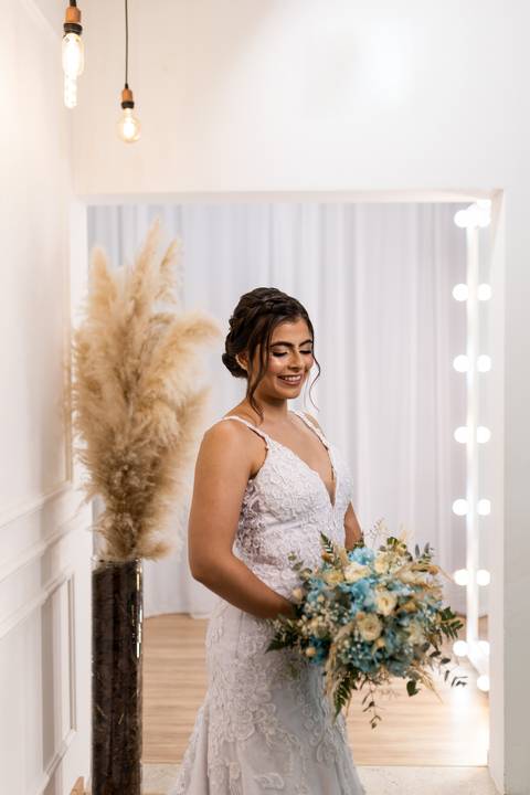 casamento-casar-noiva-noivo-vestido-make-maquiagem-cabelo-atelie-buque-padrinha-padrinho-espaço-studio-mãe-avó-foto-fotografias-retrato-fotografo-daniel-custodio-uberlandia-minas-gerais-amor-barbeiro-choffer-banda-buffet-cerimonial-chacara-padre-igreja-oi'