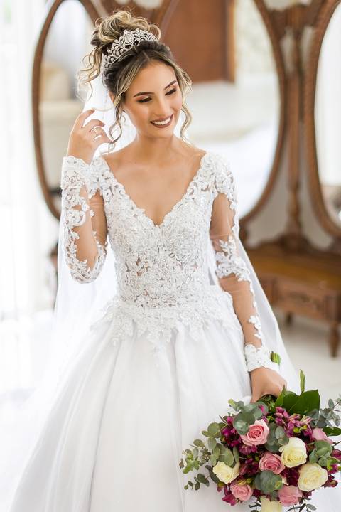 casamento-casar-make-noiva-vestido-noivo-padrinho-madrinha-buque-dama-vestido-atelie-maquiagem-penteado-noivo-casa-festa-foto-fotografias-fotografo-daniel-custodio-chacara-doce-pista-banda-buffet-bar-tematico-decoração-cerimonial-cerimonialista-igreja-amo'