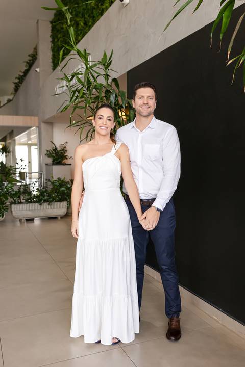 casamento-civil-cartorio-aliança-noiva-fotografo-daniel-custodio-foto-noivo-uberlandia-assinar-juiz-de-paz-buque-casar-civil-imagem-igreja-vestido-patio-sabia-sala-de-casamento-familia-padrinhos-madrinhas-dama-florista-mae-pai-irmao-amor-love-amar-eu-voce'
