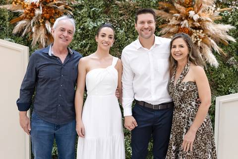 casamento-civil-cartorio-aliança-noiva-fotografo-daniel-custodio-foto-noivo-uberlandia-assinar-juiz-de-paz-buque-casar-civil-imagem-igreja-vestido-patio-sabia-sala-de-casamento-familia-padrinhos-madrinhas-dama-florista-mae-pai-irmao-amor-love-amar-eu-voce'