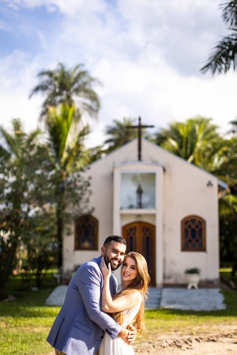 pre-wedding-ensaio-fotos-daniel-custodio-fotografo-uberlandia-aguai-são-paulo-casal-casamento-aliança-noiva-noivo-padrinha-madrinha-noivos-make-off-minas-gerais-buffet-buque-vestido-igreja-amor-love-fotos-stores-reels-instagram-igreja-chacara-festa-banda-'