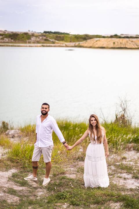 pre-wedding-ensaio-fotos-daniel-custodio-fotografo-uberlandia-aguai-são-paulo-casal-casamento-aliança-noiva-noivo-padrinha-madrinha-noivos-make-off-minas-gerais-buffet-buque-vestido-igreja-amor-love-fotos-stores-reels-instagram-igreja-chacara-festa-banda-'